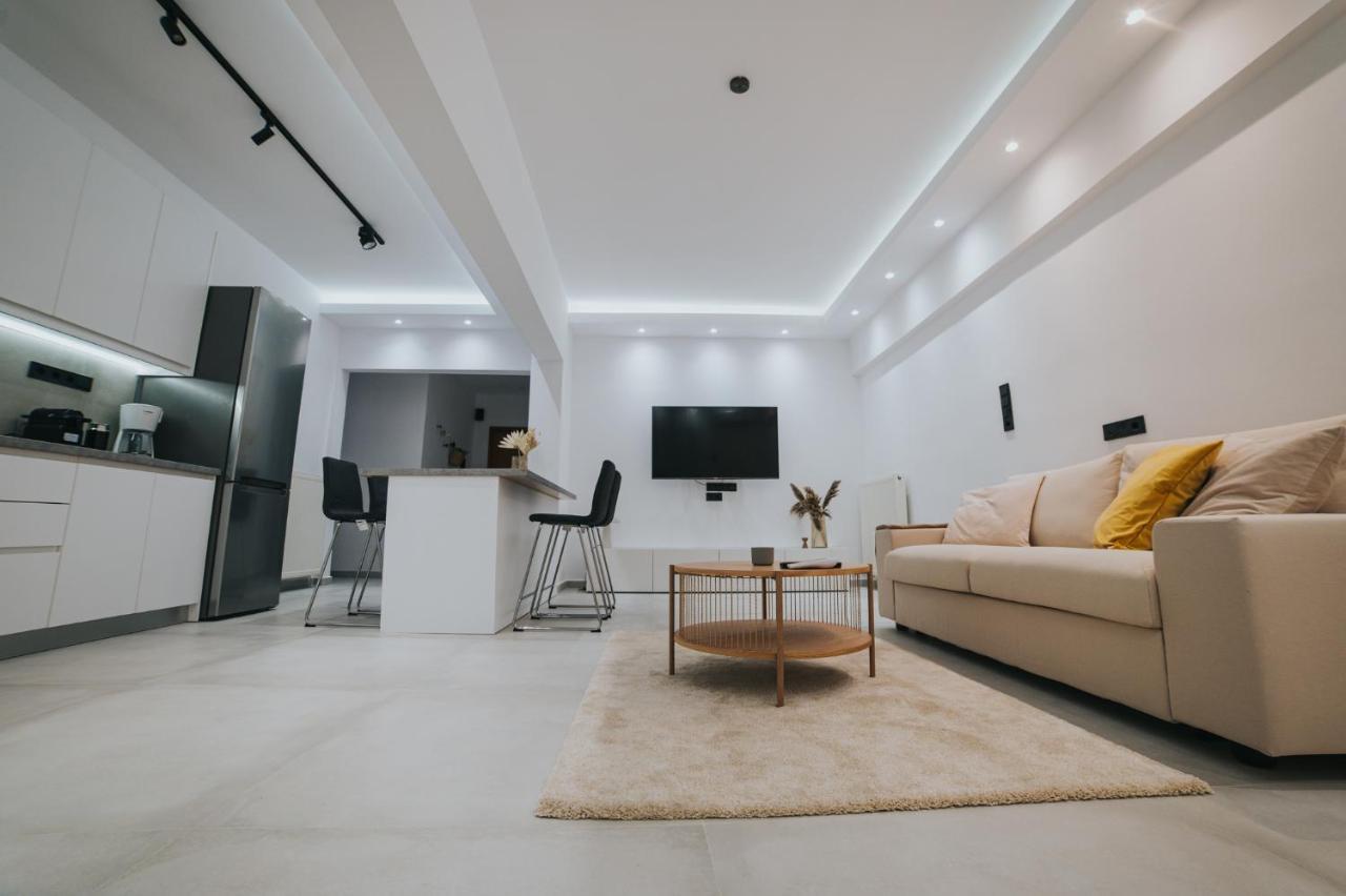 Luxury And Spacius Apartment เทสซาโลนิกิ ภายนอก รูปภาพ